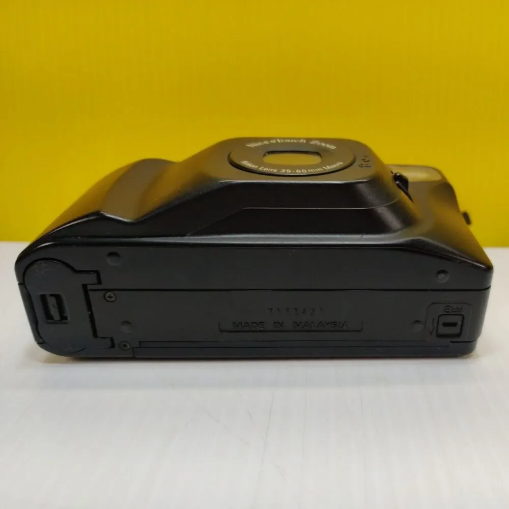 Vintage Nikon Nice Touch Zoom 35mm point & shoot Camera 35-60mm macro Not-Tested